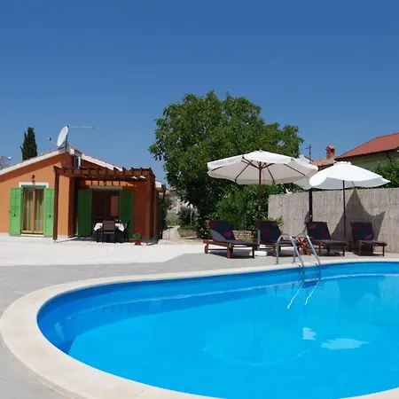Сasa de vacaciones House Elvis, Sveti Kirin Vodnjan