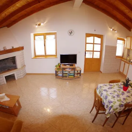 House Elvis, Sveti Kirin 度假居