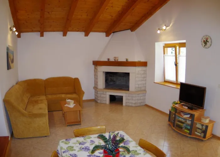 度假居 House Elvis, Sveti Kirin *